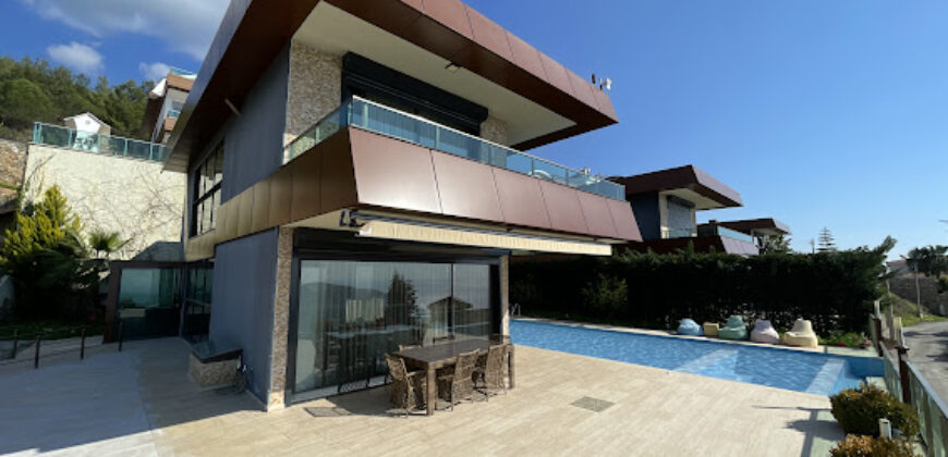 ULTRA LUX 4+1 VILLA FOR SALE